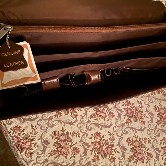 Leather Briefcase Laptop Bag - Picture 2 of 3